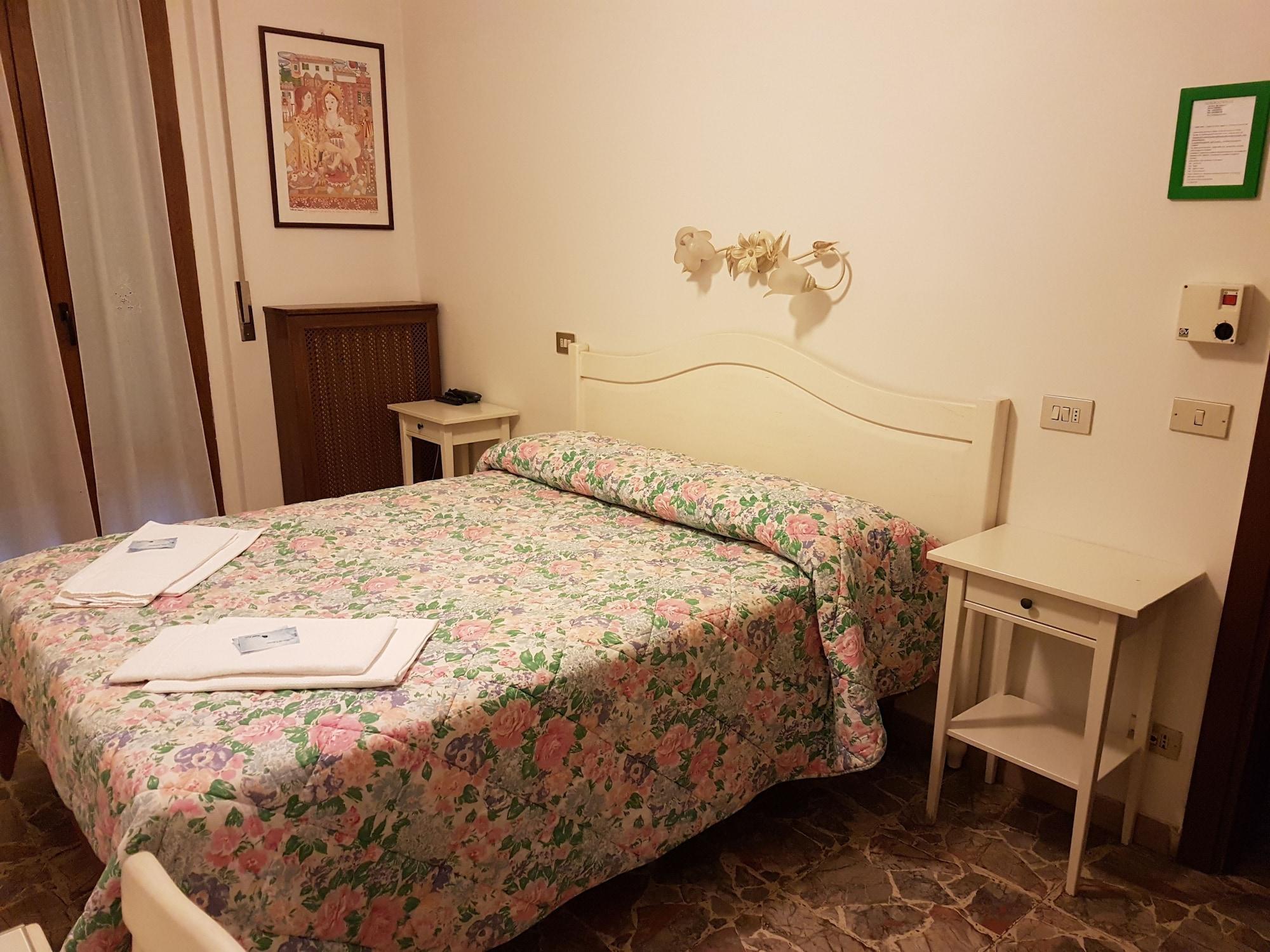 פירנצה Albergo Sonia מראה חיצוני תמונה