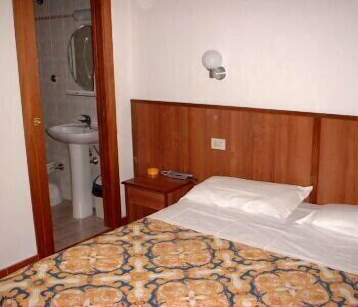 פירנצה Albergo Sonia מראה חיצוני תמונה