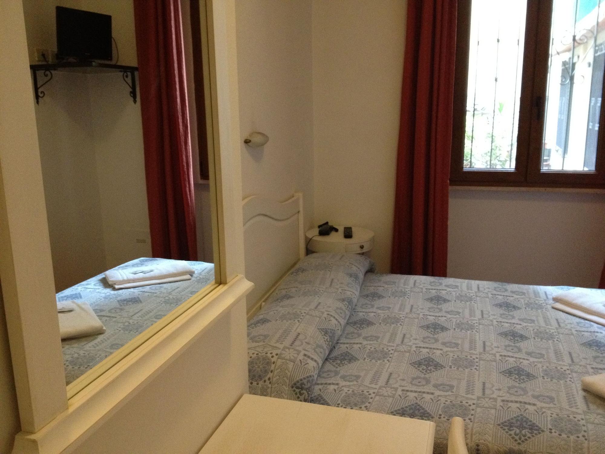 פירנצה Albergo Sonia מראה חיצוני תמונה
